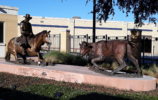 Buster Welch Receives 2012 National Golden Spur Award From the Ranching  Heritage Association